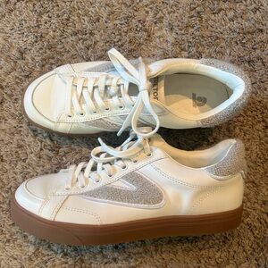 Tretorn White Leather Sneakers with Gum Sole and Gray Accent